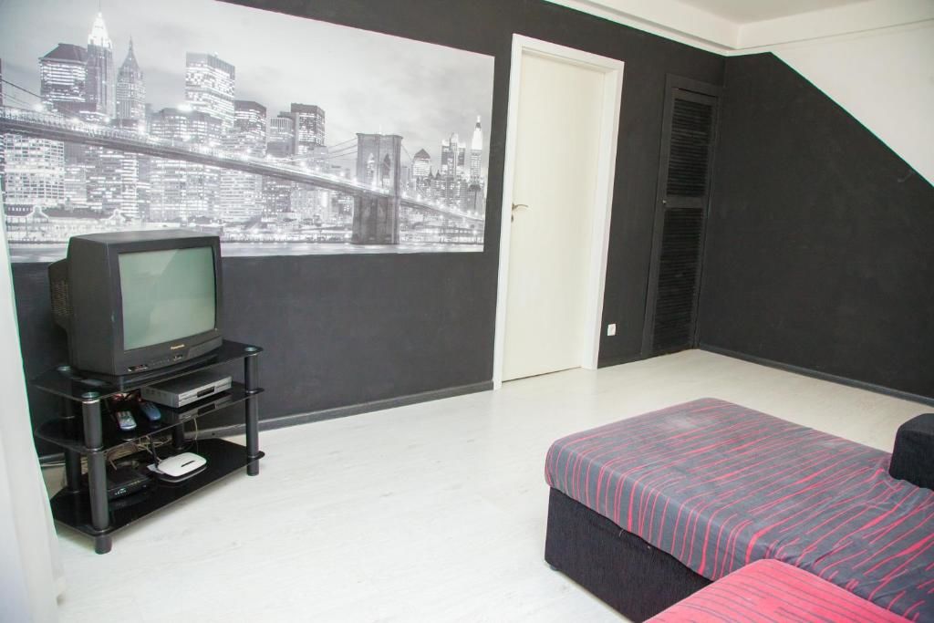 Апартаменты 2Rooms Semi-luxury Apartment on Pochtovaya 167-A Street Запорожье-27