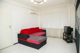 Апартаменты 2Rooms Semi-luxury Apartment on Pochtovaya 167-A Street Запорожье Апартаменты-4