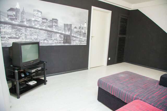 Апартаменты 2Rooms Semi-luxury Apartment on Pochtovaya 167-A Street Запорожье-5
