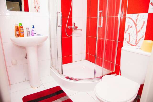 Апартаменты 2Rooms Semi-luxury Apartment on Pochtovaya 167-A Street Запорожье-11